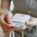 Crossbody mobiiltelefoni &uuml;mbris Samsung Z Flip 5/4/3 jaoks, Ins Style Samsung Z Flip 5