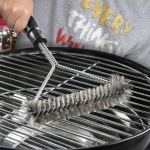 Tugev BBQ-grillhari &ndash; eriti tugev roostevabast terasest puhastusvahend tugevate plekkide ja rasva eemaldamiseks 17cm*30cm