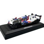 1/45 BMW M Hybrid V8 sulamist mudel, peen t&ouml;&ouml;laua kaunistus, j&otilde;ulu-/s&uuml;nnip&auml;evakingitused