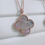 Suur neljaleheline ristikheina kaelakee Punane ahhaat Valge p&auml;rlmutter Lilla t&uuml;rkiis Kampsuni kett rose gold gray