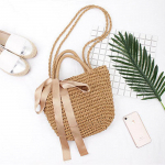 Suvine Bowknot &otilde;lgkott naiste k&auml;sitsi valmistatud kootud rannapaeltega &otilde;lakott puhkuseks k&auml;epidemega kott 16X27CM must/kohv