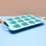 12 &uuml;htlast s&uuml;damekujulist koogivormi, toidukvaliteediga silikoonist koogivorm, pehme p&otilde;hjaga, kergesti eemaldatav k&uuml;psetusvorm