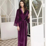 Pikad sametist hommikumantlid pitsmantliga Naiste pruudi pruutneitsi kimono hommikumantlipidu Pehme daami pulmar&otilde;ivad, soe sametist hommikumantel Plus size