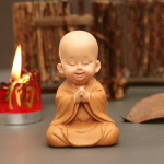 V&auml;ikese munga kujuke Mini mungakuju Armas Buddha munga kuju Armas beebi V&auml;ike mungadekoratsioon Loominguline v&auml;ike munga kujuke