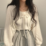 Valge kootud kardigan naiste suvine &otilde;huke p&auml;ikesekaitsekreem, pitsidega kudumid, naiste Korea stiilis laternavarrukatega l&uuml;hike mantel S valge