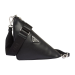 Prada kolmnurkne emailitud logo Eemaldatav reguleeritav kangast &otilde;larihm Nahast crossbody kott Meeste kotid Must 2VH155_ASK_F0002_V_OLO Basic Set (Bag+Dust Bag)