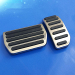 VOLVO XC60 S60 S80L V60 V70 tarvikutele auto salongi alumiiniumist AT/MT gaasipedaali kujunduse kaitse MT