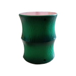 Panda dans Bambou &agrave; &eacute;clore dans l'eau Panda grossit dans l'eau