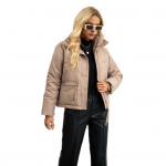 Talvine naiste jakk pikkade varrukatega, lukuga taskutega, allap&ouml;&ouml;ratava kraega, lukuga suletav, paksendatud polsterdusega, &uuml;hev&auml;rviline, tuulekindel, soe mantel M valge