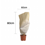 Taimkate Hingav Puu Talv P&otilde;&otilde;sas Taim Kaitsekott Rebenemiskindel Soe Puu K&uuml;lmakaitsekangas Talvine Puu K&uuml;lmumiskaitse beige