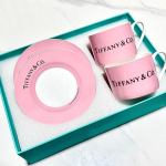 Tiffany sinine luukeraamika kohvitass ja alustass - Elegantne kingitus paaridele 220ml roosa