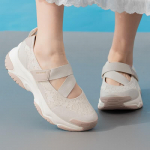 Skechers Naiste 177604-NAT Suvised Vabaajajalatsid US 7.5 looduslik