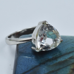 Suurep&auml;rane 925 sterlingh&otilde;bedast safiirs&otilde;rmus suurus 9 22,1 ct triljon valge v&auml;&auml;riskivi 12.9 mm valge