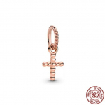 Kullatud s&auml;delev Jeesuse risti ripats, tsirkoonkividest helmed, mis sobivad originaalseks moe k&auml;ev&otilde;ru, h&otilde;bedane 925 ehe, kingitus