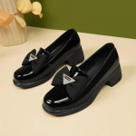Loafers Naiste kevadvibu Naiste kingad &Uuml;mmarguse ninaga Briti stiilis Slip-on ehtsast nahast naiste kingad 35