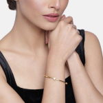 Estele kullatud Solitaire naastrehviga k&auml;ev&otilde;ru naistele