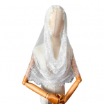 Pruudi pitsloor L&auml;bipaistev pits &Otilde;huke mantilla lilltikandid Puhta v&auml;rviga P&uuml;ha Traditsiooniline Vintage pulmapidu Erilistel juhtudel Peakate valge