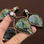 Labradorite, Moonstone Copper Wire Wrap Jewelry Pendant 2.99 g5u85