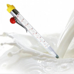 Elavh&otilde;bedavaba toiduohutu k&ouml;&ouml;gitemperatuuri lugemispulgaga termomeeter toiduvalmistamiseks moosi suhkrukommide jaoks