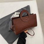 Yogodlns Vintage naiste krokodillimustriga T&auml;iesti sobiv &otilde;lakott Moodne PU-nahast &uuml;lemise k&auml;epidemega Crossbody kott 31x18x21cm