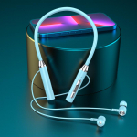 Bluetoothi ​​juhtmevaba peakomplekt rippuv kaela sport binauraalne k&otilde;rvasisene kaela riputust&uuml;&uuml;p &Uuml;lipikk ooteaeg must