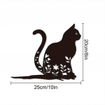 Metallist kontuuriga kassi siluett Aia vaia Metallist &otilde;ue kunst Aiapuu kaunistused Tagahoovis aia sise&otilde;ue kaunistus beež