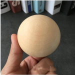 K&auml;sitsi valmistatud DIY Trenn Puidust Palli M&auml;nguasi K&auml;sit&ouml;&ouml; Palli 7 cm