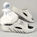 Meeste sussid Suvised Mugavad V&auml;listallaga Vabaaja V&auml;lisjalatsid EVA Sussid Meeste Mood Lahedad Slaidid Libisemiskindlad Hingavad Paarisussid 42-43 oranž