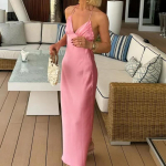 Uus kevadine naiste halterkaelusega V-kaelusega varrukateta seljaosata siidise satiintekstuuriga kleit S roosa