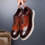 Meeste ruudulised slip-on mokassiinid Hingavad mugavad vabaaja &auml;rikingad Stiilsed mitmek&uuml;lgsed mokassiinid Disaineri pulmakingad 48 black