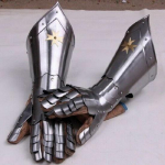 Keskaegsed Knight Gauntlets Funktsionaalsed soomuskindad t&auml;iskasvanutele m&otilde;eldud nahast terasest