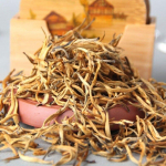 Hiina k&otilde;rgeim Yunnani must tee Fengqing Dian Hong Golden Buds Dianhong 250g 250 g