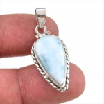 Natural Republic Larimar Kivist K&auml;sit&ouml;&ouml;na Valmistatud 925 Prooviga Tahkest H&otilde;bedast Ripats 1,50 w0w05