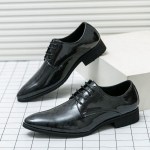 Meeste Spordijalatsid Meeste Libisemiskindlast Nahast Slip-On Mustad S&otilde;idukingad Tossud Meeste Kleit Kingad Kerged hingavad jalatsid Lamedad 38 must