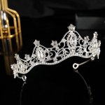 Kroonitiaara pruudi esmaklassiline s&uuml;nnip&auml;evakroontiaara printsess, kallite kroonide t&uuml;drukute juuksen&otilde;elaga peapaela pidu