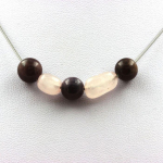 Pierres et Min&eacute;raux. Collier perles Rubis de Mogok, Birmanie, Myanmar 8 mm + Quartz rose du Chaine en acier inoxydable.