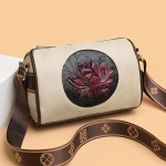 1 tk vabaaja naiste k&auml;ekott Pehmest nahast naiste Crossbody kott Moodne tr&uuml;kitud naiste Crossbody kott valge