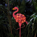 Flamingo aiapulkvalgusti kaunistus hoovi kaunistus muru v&auml;ljapoole teerada