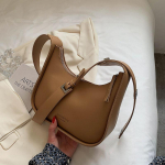 Vintage poolkuu &uuml;hev&auml;rviline &otilde;lakott naistele, pehmest nahast uus Crossbody k&auml;ekott 25x7x21cm