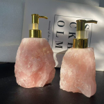Looduslik t&ouml;&ouml;tlemata kristallseebidosaator Roosa kvarts Amet&uuml;st Losjoonipumbaga pudel Vannitoa sisustus Tervendav kristall K&auml;tepesupudel (rose quartz,35-80mm*120-150mm)