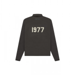 Fear of God Essentials 1977 Kollektsioon SS22 Treenerijakk &Uuml;hev&auml;rvilise Logoga ja Kraega Meeste &Uuml;ler&otilde;ivad Must-Raud FOG-SS22-149 S