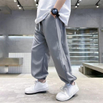 Uued laste triibulised dressip&uuml;ksid poistele p&uuml;ksid suvised &otilde;hukesed laste s&auml;&auml;sevastased p&uuml;ksid suvised vabaaja p&uuml;ksid 120 must