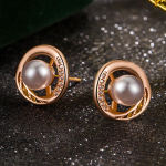 Elegant Temperament Wavy Bead Stud Earrings, Simple and High-end Atmospheric Earrings, Ear Jewelry