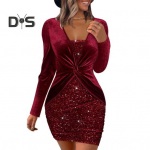 Naiste ballipeokleit Madala l&otilde;ikega, s&uuml;gava V-kaelusega pingul k&otilde;rge v&ouml;&ouml;kohaga s&otilde;lm, plisseeritud l&auml;ikiv puuder, pikkade varrukatega p&otilde;lvepikkusega &uuml;mbris. S punane