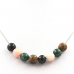 Pierres et Min&eacute;raux. Collier perles Malachite du Congo + Obsidienne noire + Opale Rose + Chaine en acier inoxydable.