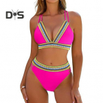 Naiste k&otilde;rge v&ouml;&ouml;kohaga bikiinikomplekt, v&auml;rviline kaheosaline ujumistrikoo, V-kaelusega, risti-r&auml;sti seljaga, &uuml;lemised alusp&uuml;ksid, ujumisriided rannapuhkuseks, basseini jaoks S must