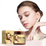 Veiserasv ja meepalsam L&otilde;hnata rohuga toidetud muruga viimistletud n&auml;okreem kehakreem ja huulepalsam kollane