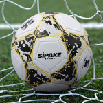 Lastejalgpall koolidele: Ei. 4 sise-/v&auml;ljas PU-jalgpalli, masin&otilde;mmeldud, ideaalne alg- ja keskkooli&otilde;pilastele ning lasteaedadele. No. 4 (5-7-a-side)