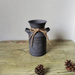 Trendika disainiga lillevaas Maal&auml;hedane taluvaas Metallist tsingitud piimapurk, tina Prantsuse maavaasi &auml;mber kodukaunistuseks tumehall v&auml;rv