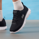 Skechers Meeste Spordijooksukingad 8790345 42.5